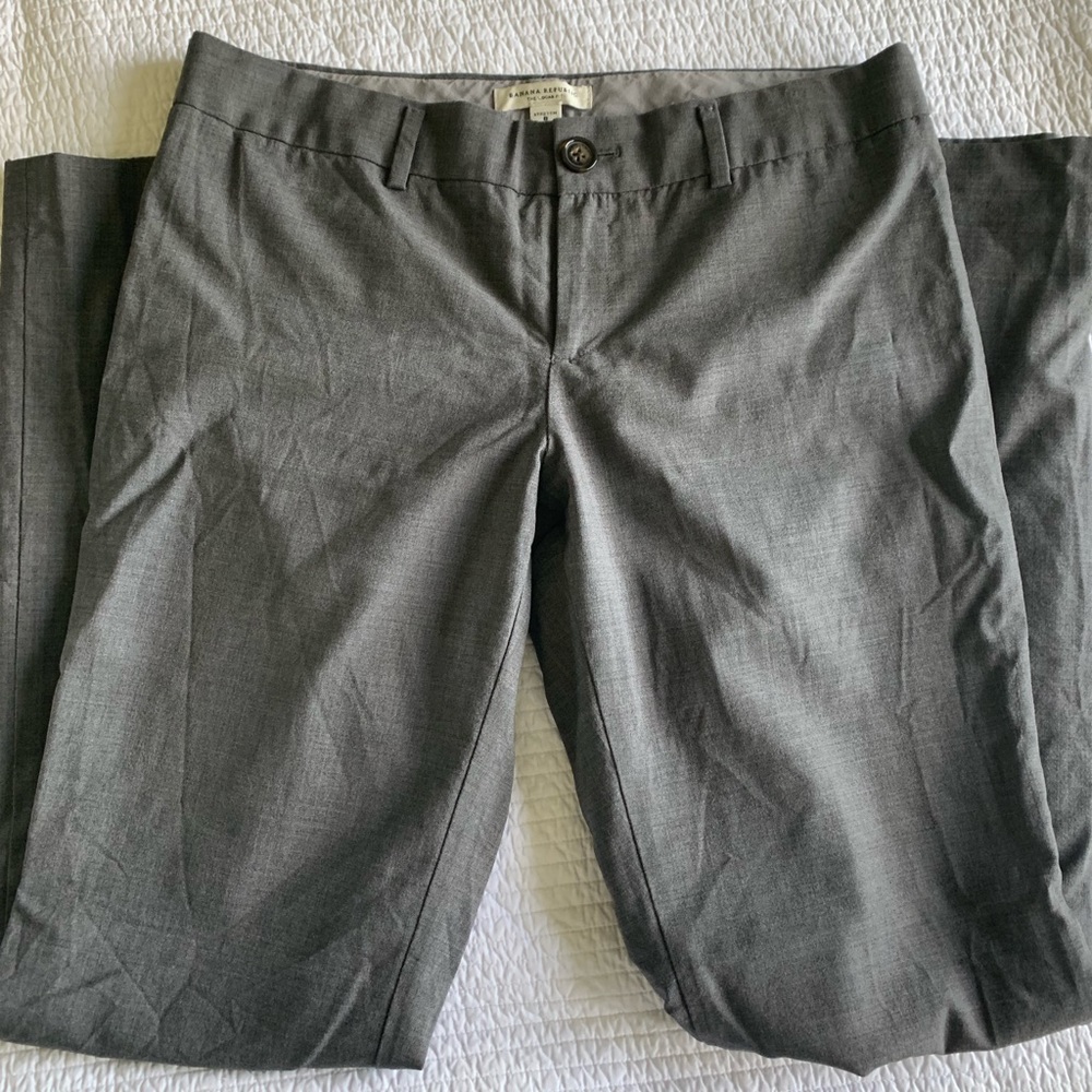 Banana Republic Logan Fit Grey stretch slacks